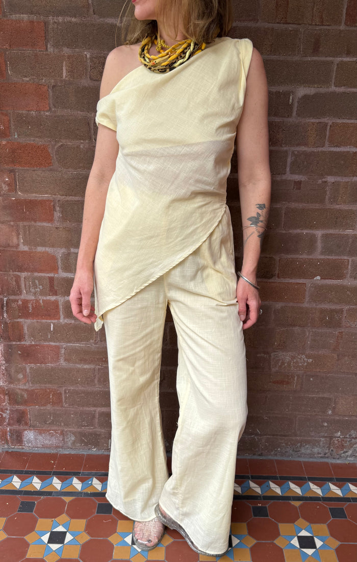 Soft Yellow Straight-Leg Cotton Pants – By Frankie (Copy)