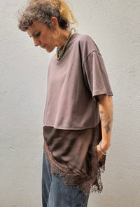 Chocolate Lace Hem Tee – By Frankie