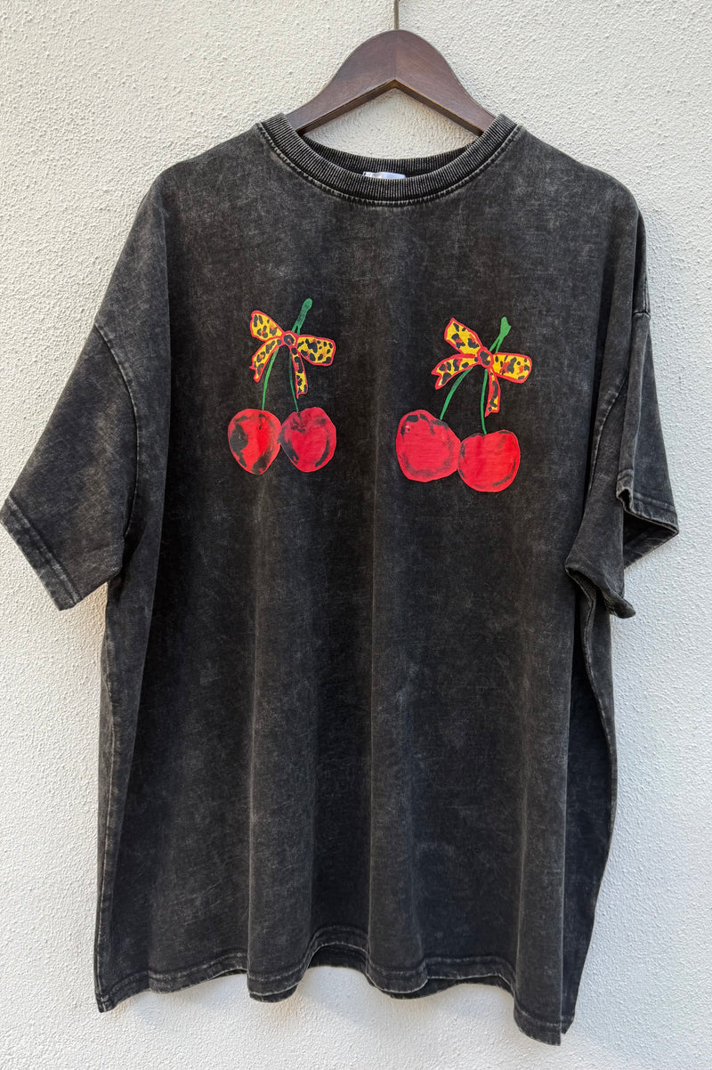 Washed Black Vintage Bow & Cherry Graphic Tee – By Frankie