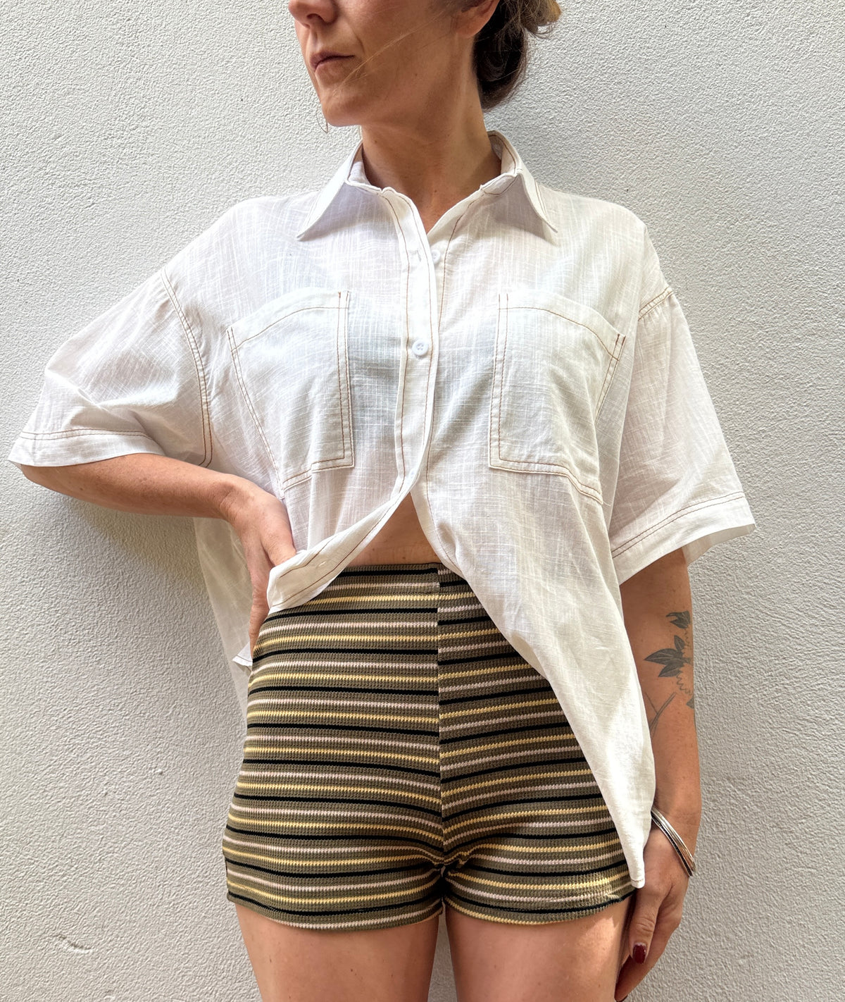 Contrast Stitch Cotton Shirt – White/Tan – By Frankie