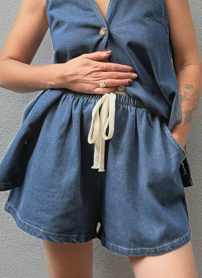 Tie-Front Denim Shorts – Mid Blue – By Frankie