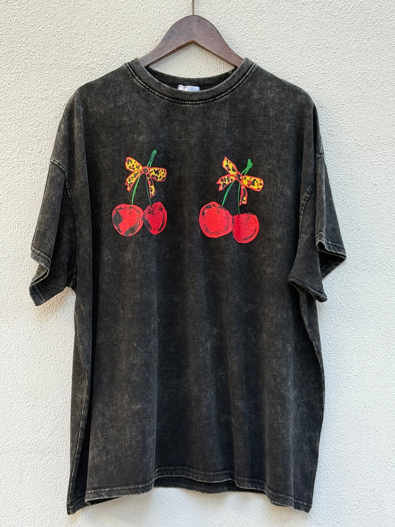 Washed Black Vintage Bow & Cherry Graphic Tee – By Frankie