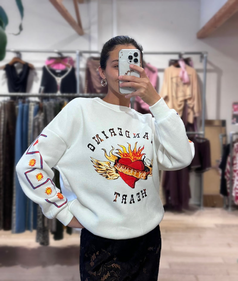 By Frankie / Wandering Hearts Fleece Jumper - White