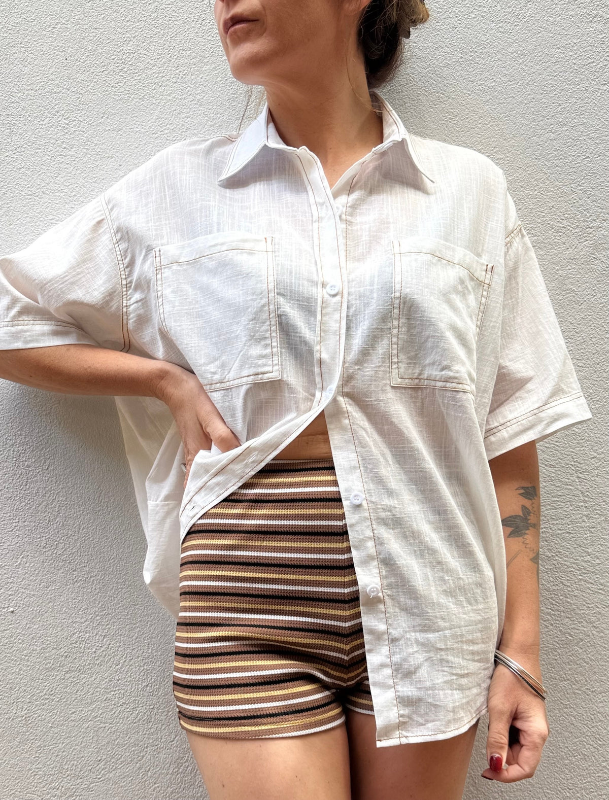 Contrast Stitch Cotton Shirt – White/Tan – By Frankie