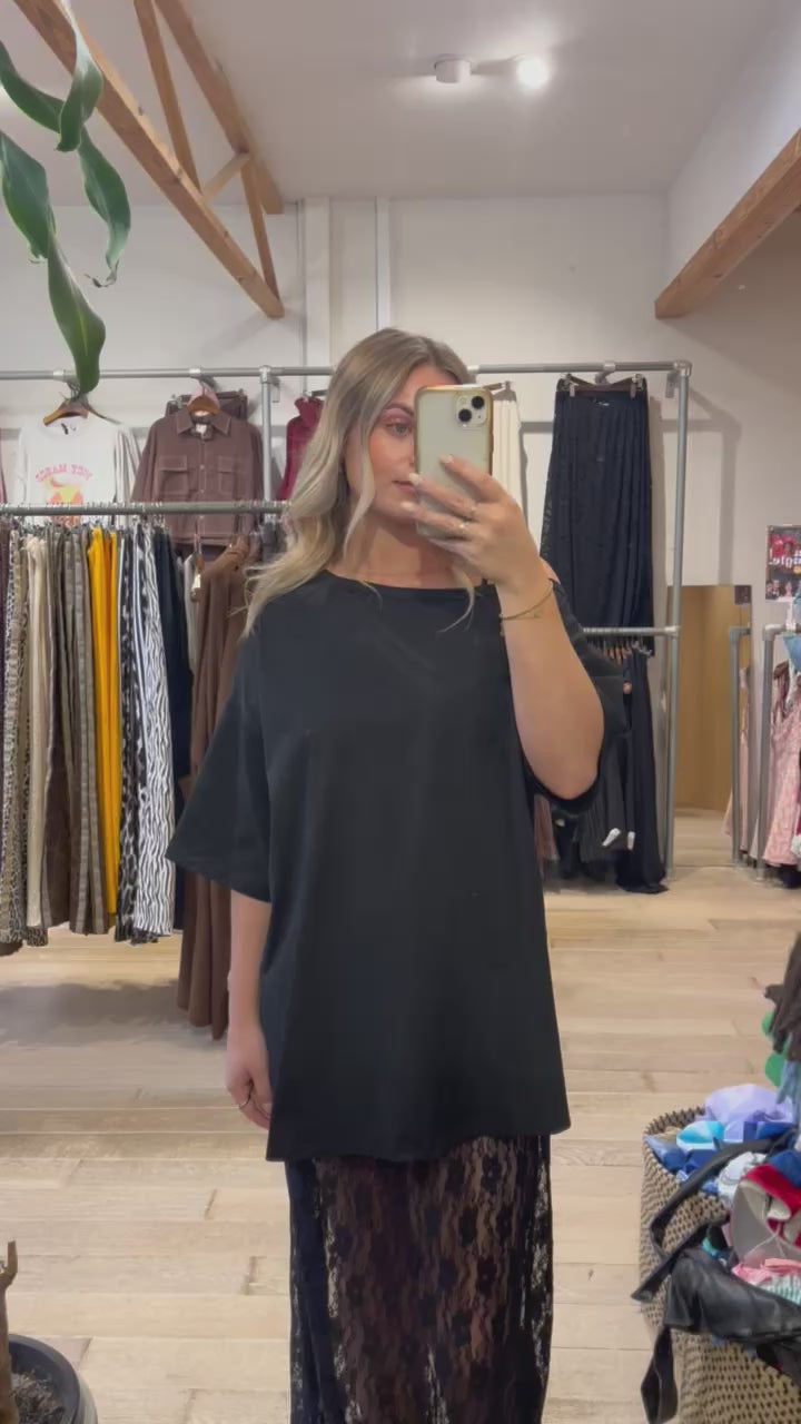 One Shoulder Tshirt & Lace Skirt Set - Black / By Frankie